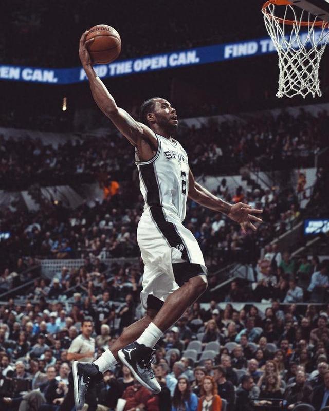 奥莱报：迪马利亚壁画遭到涂污，青训教练指责罗萨里奥球迷（奥莱：迪马利亚壁画遭涂鸦，青训教练怒斥罗萨里奥球迷）