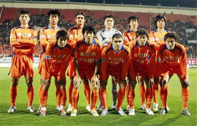 弗罗因德：球队展现了能量和韧性，我非常欣赏这样的胜利（弗罗因德：球队展现出活力与韧性，这样的胜利令我由衷赞赏）