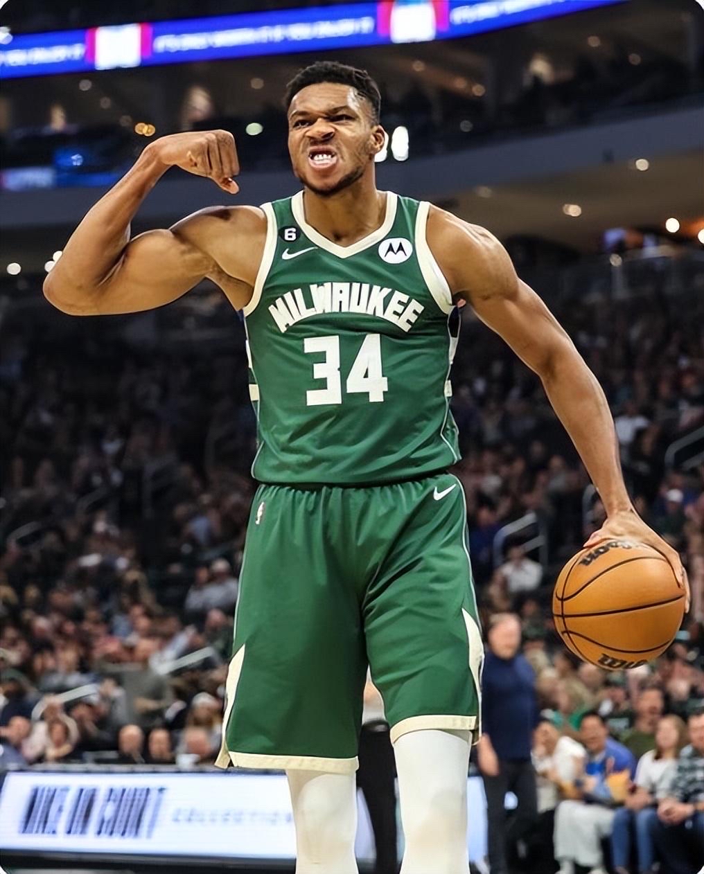 篮球勇士球星单场命中三分刷新纪录（勇士球星单场三分命中数改写纪录）