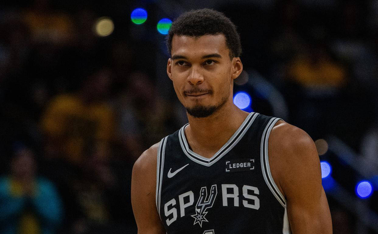 NBA杯奖金是否是激励因素？文班：积攒金钱从来不是我的目标（季中赛奖金能否驱动斗志？文班：我从不以攒钱为目标）