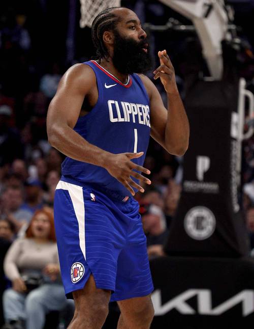 率队夺冠后，梅西蝉联美职联年度MVP（夺冠加身，梅西连续两年荣膺美职联年度MVP）