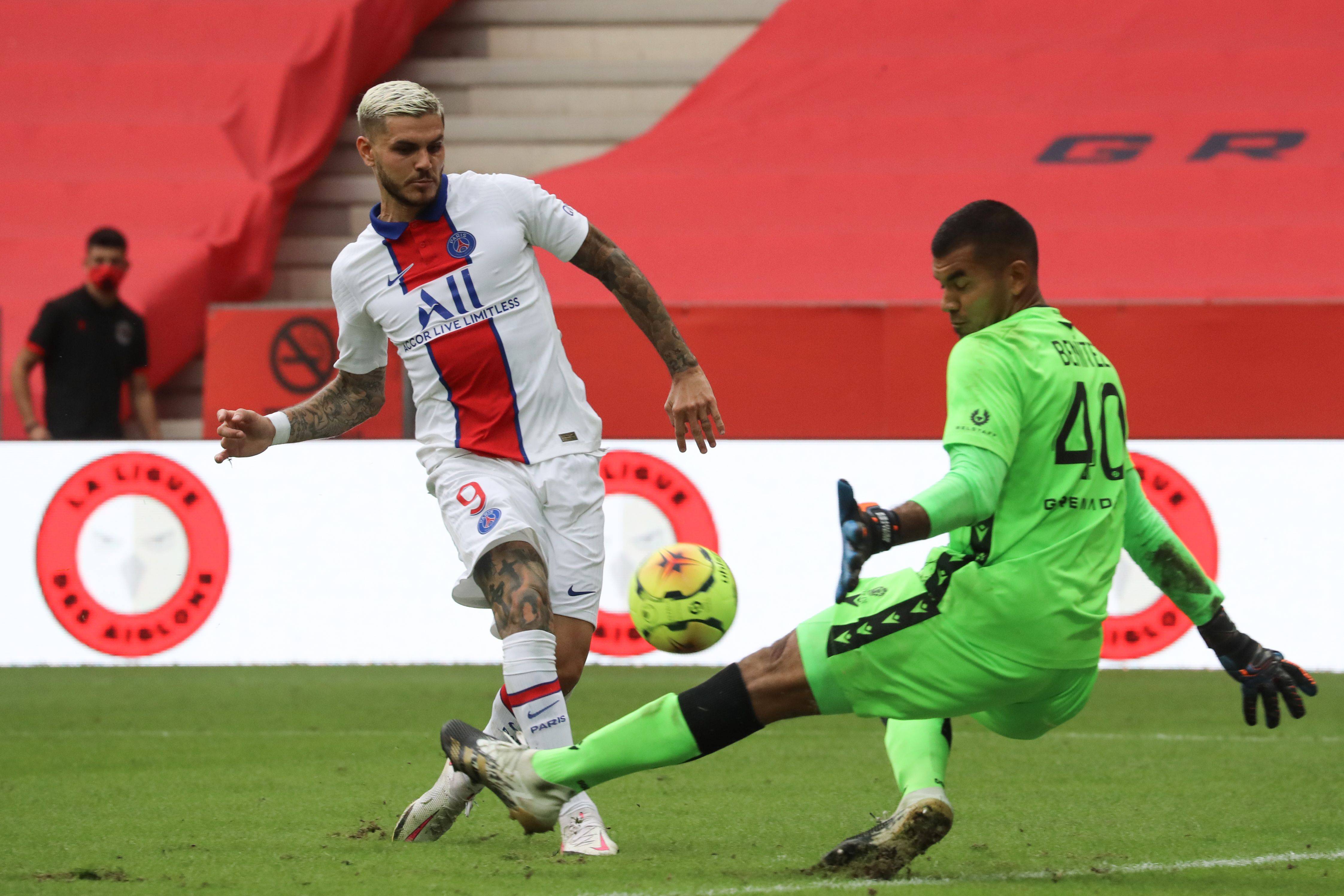 安全裤兜Cucurella & Yamal last night 👬（昨夜Cucurella把Yamal装进口袋里 👬）