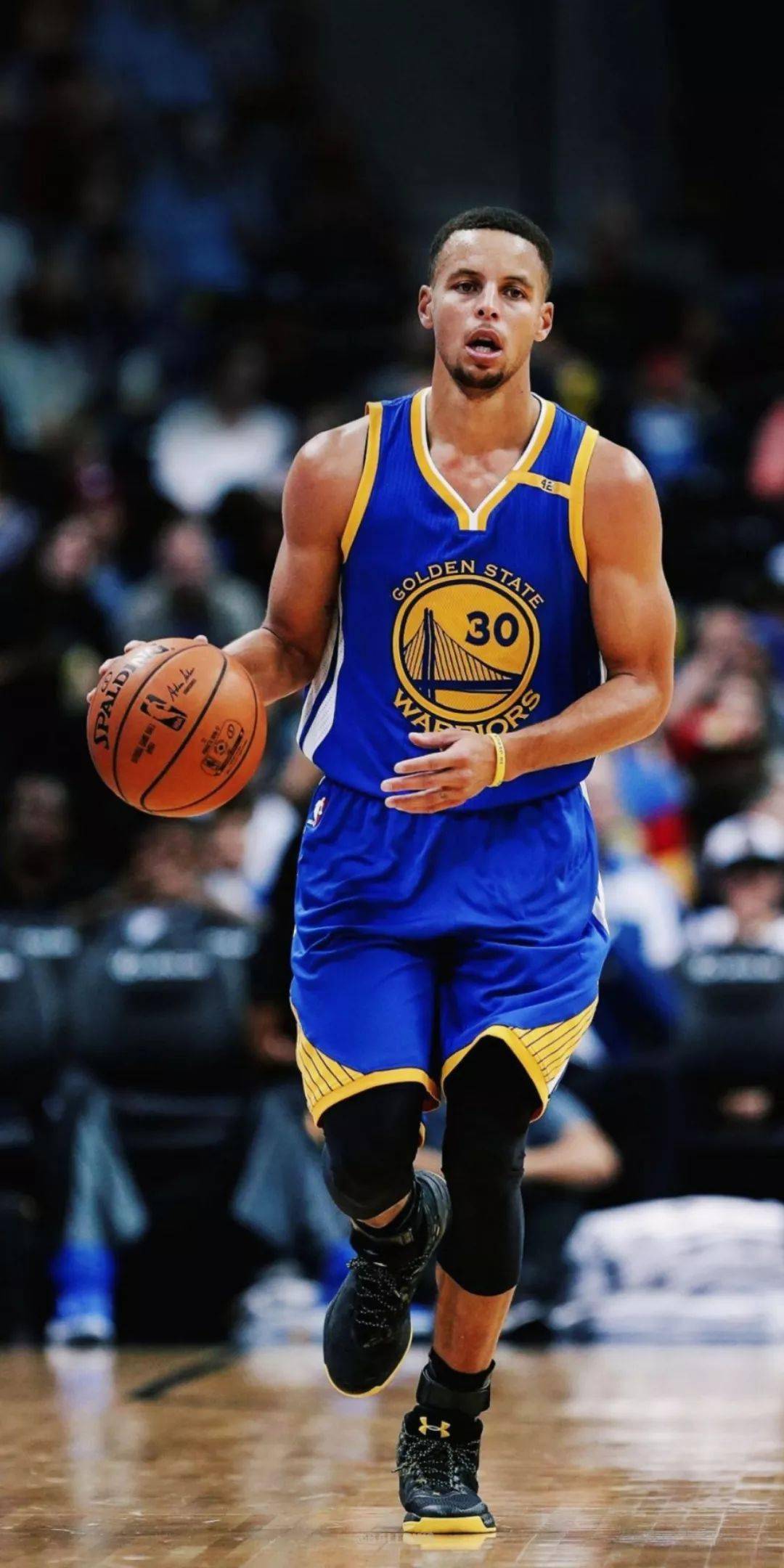 张琳艳身穿阿根廷2026世界杯球衣：期待在美加墨见到梅西（张琳艳身披阿根廷2026世界杯战袍：盼在美加墨与梅西相见）