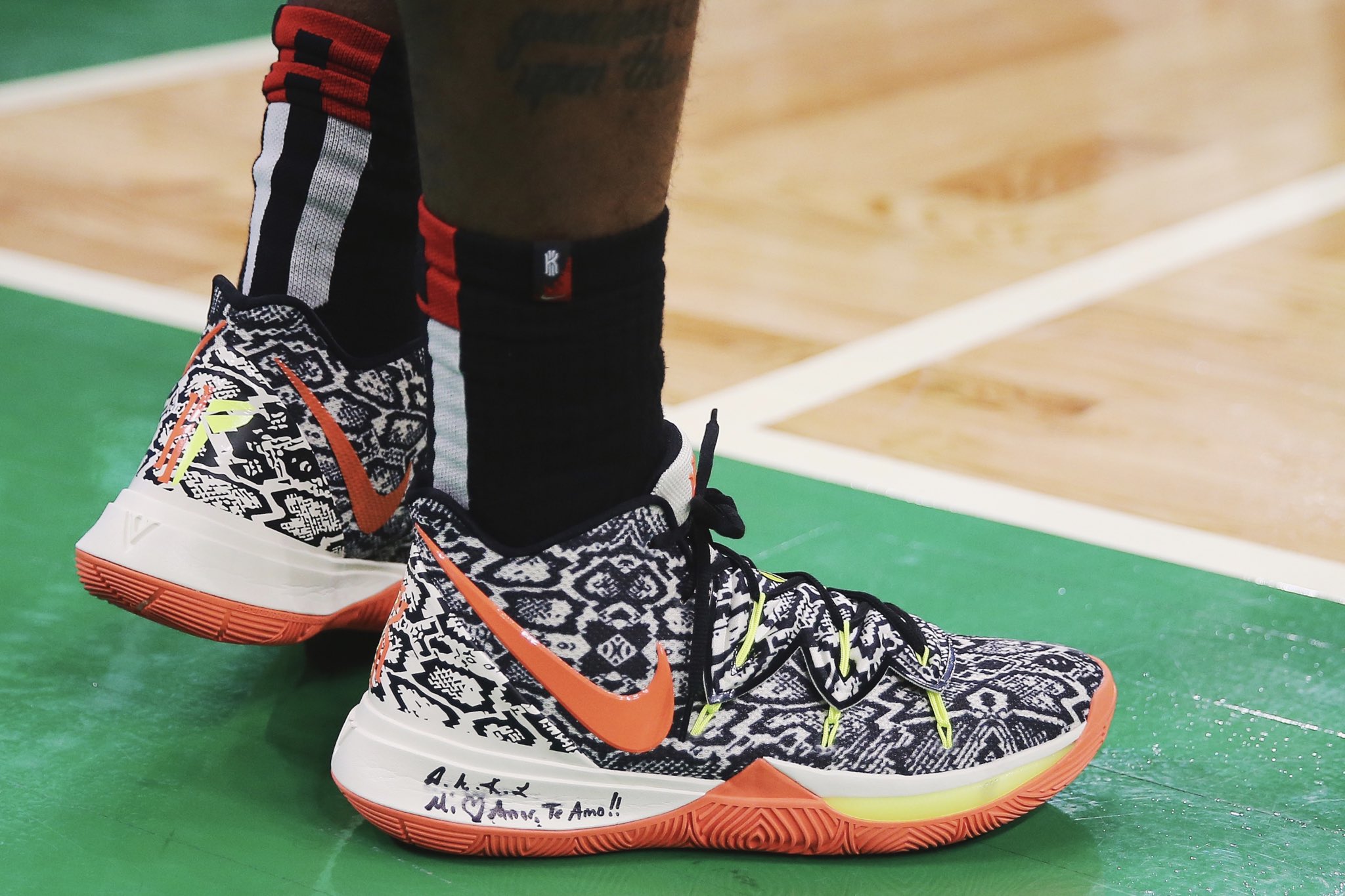 西甲半场：瑟洛特双响，维纳斯造险，马竞2-0奥维耶多（半场战报：瑟洛特梅开二度，维纳斯造险，马竞暂2-0领先奥维耶多）