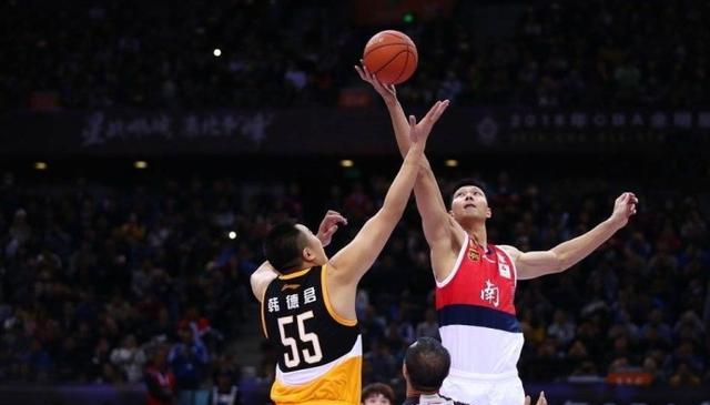 😂布伦森：如果我是纽约市长，我会让偷哈特手表的人逍遥法外（😂布伦森：要是我当纽约市长，偷哈特手表的人我会放他一马）