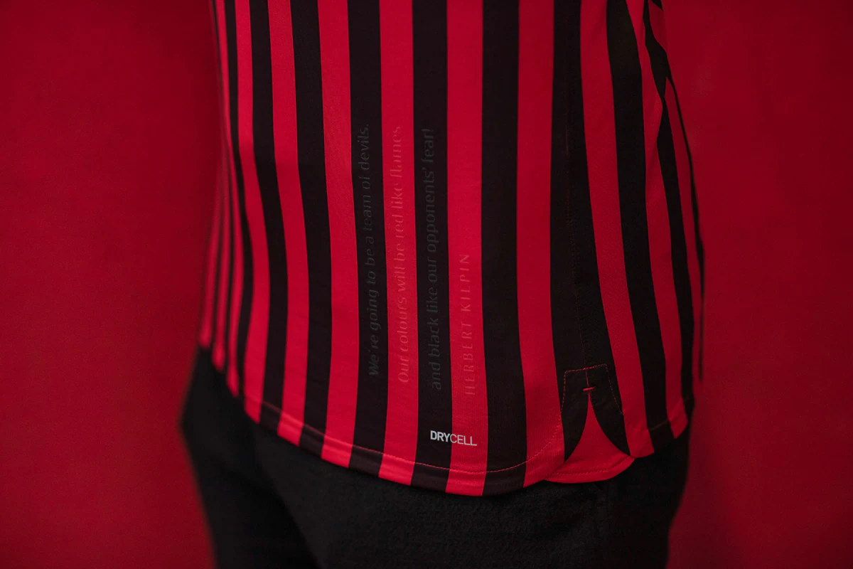 记者：穆西亚拉预计12月参加球队训练，预计1月才会复出参赛（记者：穆西亚拉预计12月归队训练，复出比赛或将推迟至1月）