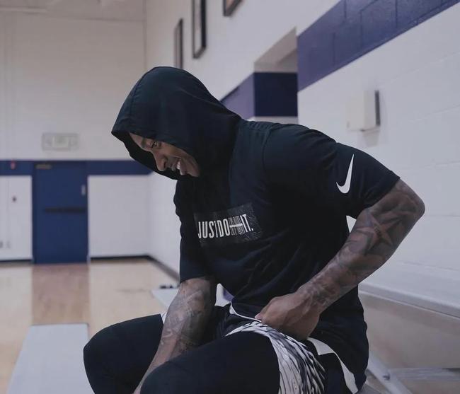 12／7／25 3：23（2025年12月7日 03：23）